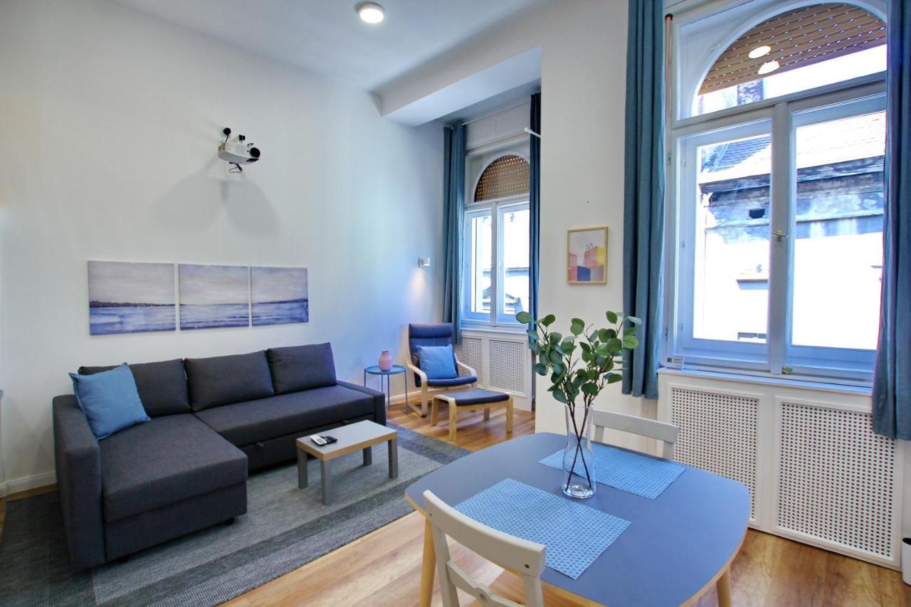 Pau Stylish Studios In The Heart Of Будапеща Екстериор снимка