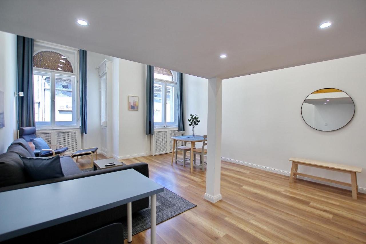 Pau Stylish Studios In The Heart Of Будапеща Екстериор снимка