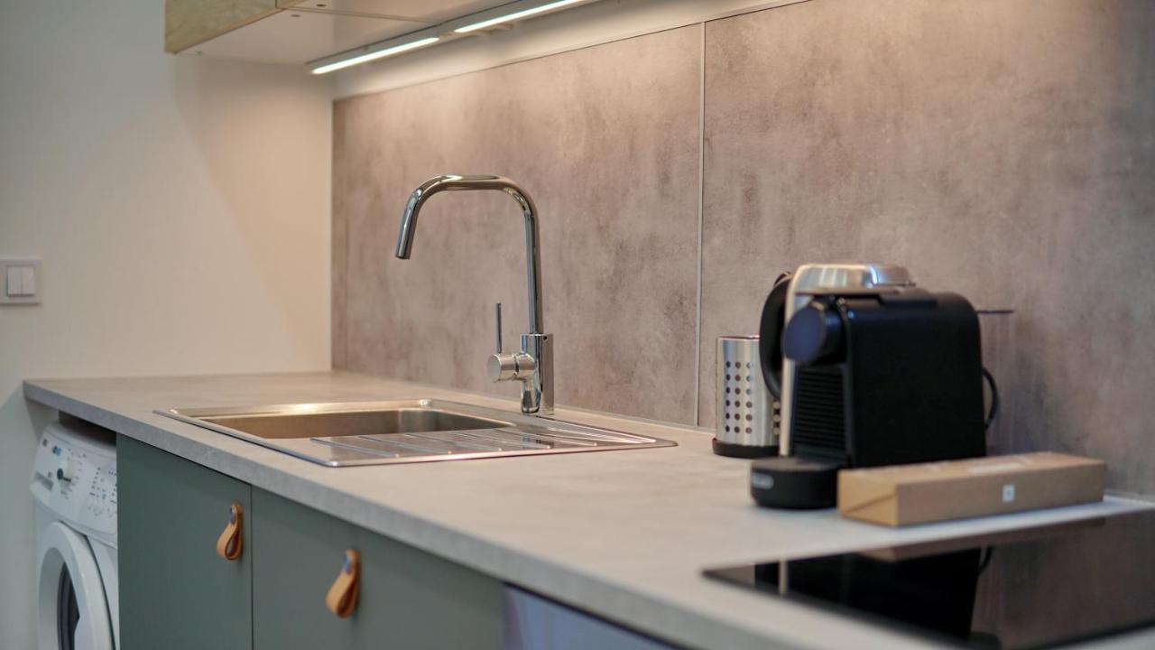 Pau Stylish Studios In The Heart Of Будапеща Екстериор снимка